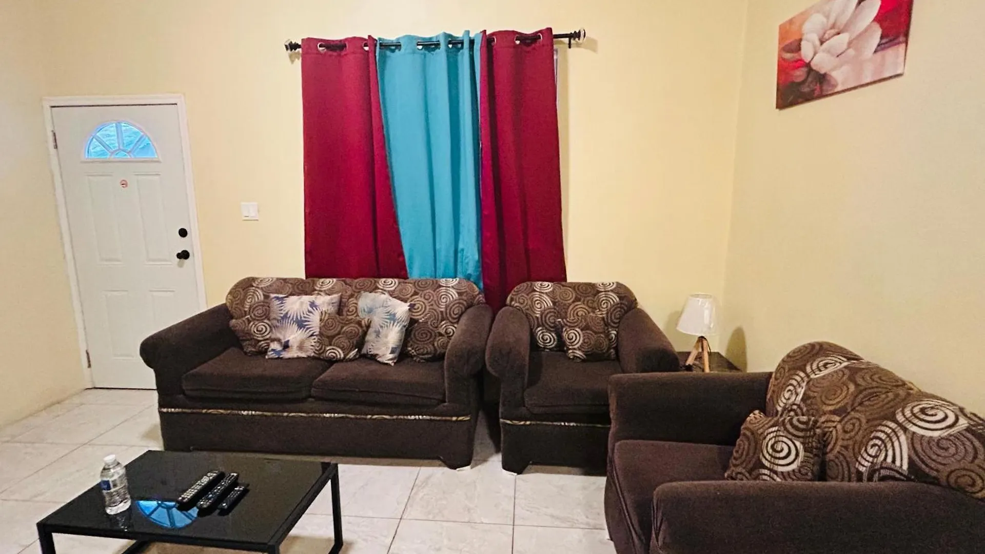 Holiday home The Rest Stop- Gated Community-24 Hrs Security Montego Bay